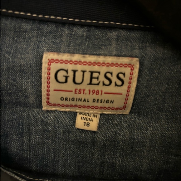 Guess - Picture 6 of 6